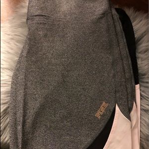 Beautiful Victoria’s Secret PINK ankle pants❤️